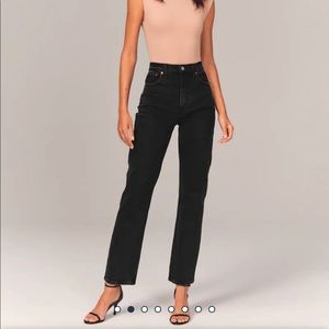 Abercrombie 90s Ultra High Rise Straight Jeans